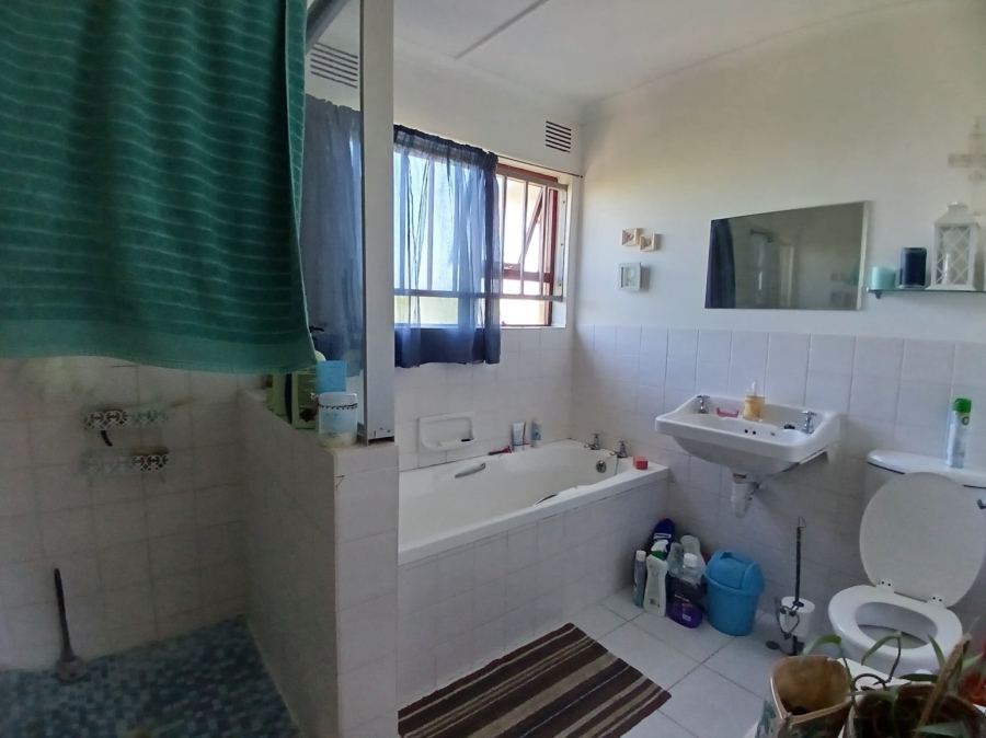 3 Bedroom Property for Sale in Beacon Bay Eastern Cape